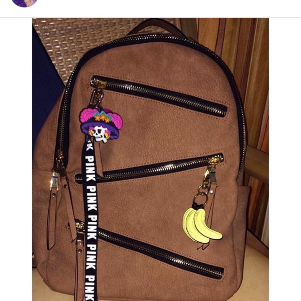 Crazy zipper backpack 😜